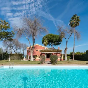  Villa Lucrecia